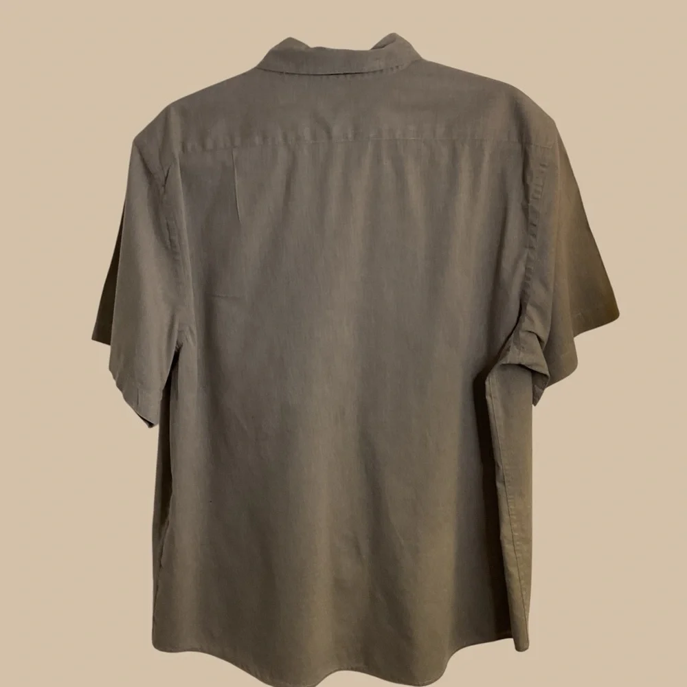 Men’s Banana Republic Button Down Taupe Slim Fit Short Sleeve Shirt Sz.L NWOT